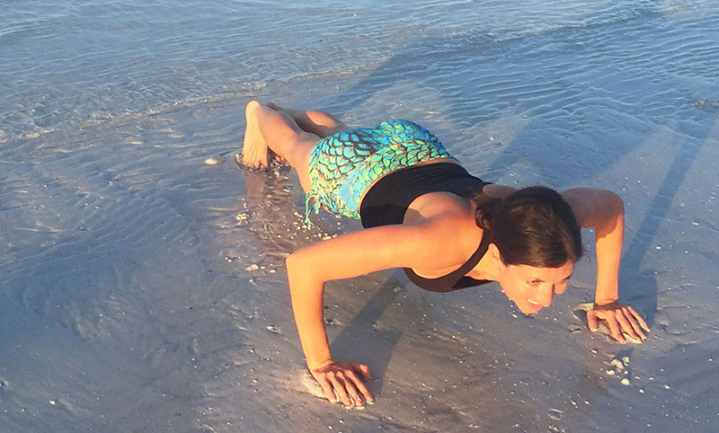 Lauren Grace Living Fitness pushups on the beach